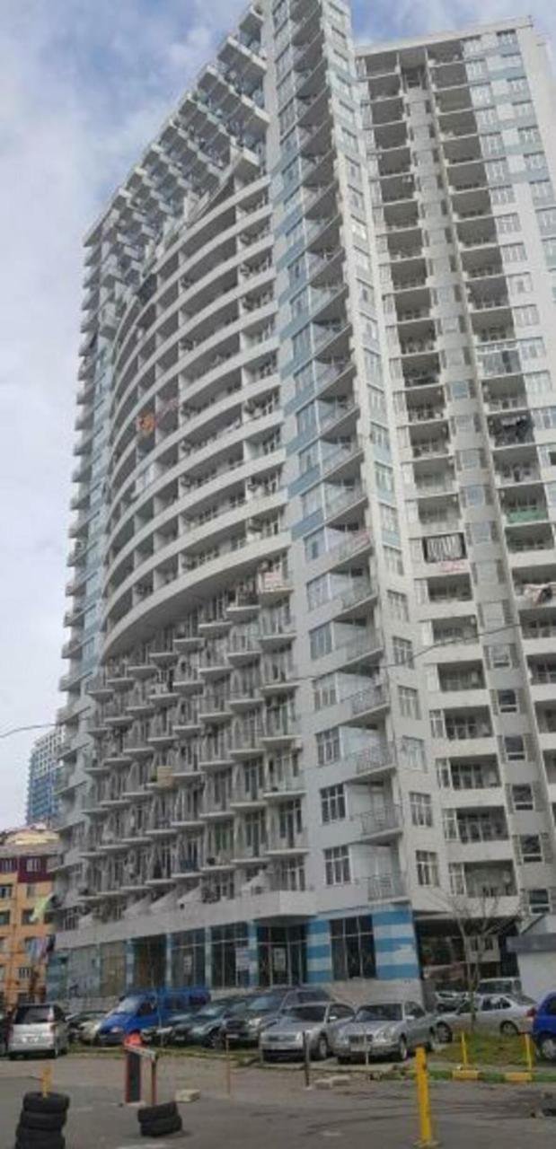 Tamar'S Apartment On Inasaridze 7A บาทูมิ ภายนอก รูปภาพ